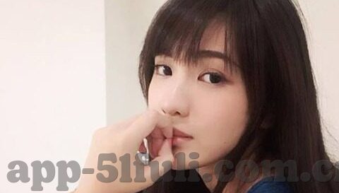 邻居人妻的肉欲满足-邻居人妻的微妙平衡，肉欲与生活的和谐共舞